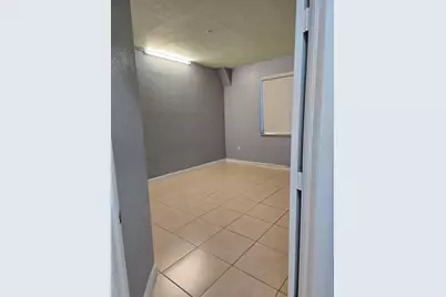 7060 NW 177th St, Unit #103, Hialeah, FL 33015 - Photo 27