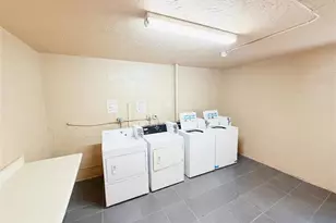 2710 Riverside Dr, Coral Springs, FL 33065 - Photo 37