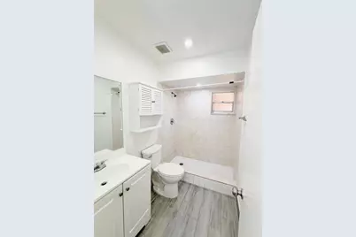 2710  Riverside Dr, Unit #201, Coral Springs, FL 33065 - Photo 29