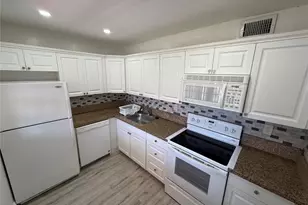 2710 Riverside Dr, Coral Springs, FL 33065 - Photo 5