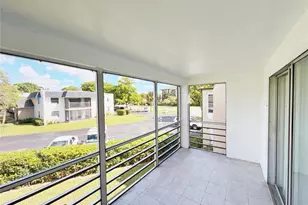 2710 Riverside Dr, Coral Springs, FL 33065 - Photo 31