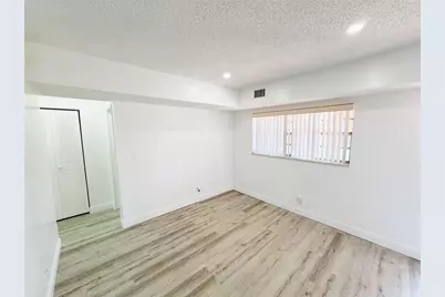 2710  Riverside Dr, Unit #201, Coral Springs, FL 33065 - Photo 27