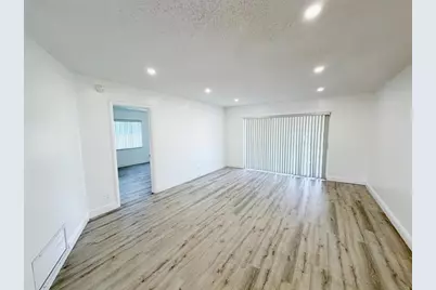 2710  Riverside Dr, Unit #201, Coral Springs, FL 33065 - Photo 9