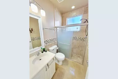 7107  Pinecreek Ln, Coconut Creek, FL 33073 - Photo 23