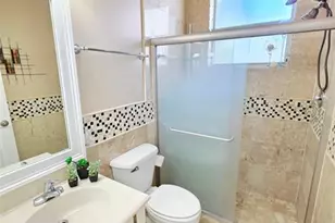 7107 Pinecreek Ln, Coconut Creek, FL 33073 - Photo 23