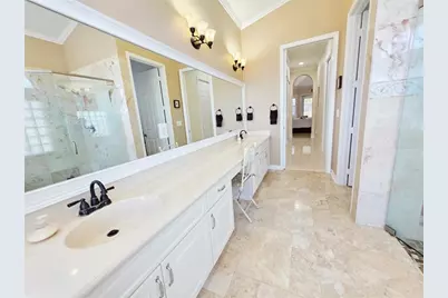 7107  Pinecreek Ln, Coconut Creek, FL 33073 - Photo 17