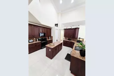 7107  Pinecreek Ln, Coconut Creek, FL 33073 - Photo 27