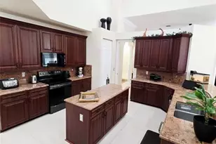 7107 Pinecreek Ln, Coconut Creek, FL 33073 - Photo 27