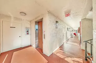 8980 S Hollybrook Blvd, Pembroke Pines, FL 33025 - Photo 5