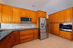 1260 NW 101st Ave, Plantation, FL 33322 - Photo 7