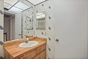 1111 Windward Dr, Pembroke Pines, FL 33026 - Photo 37