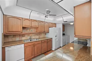 1111 Windward Dr, Pembroke Pines, FL 33026 - Photo 19