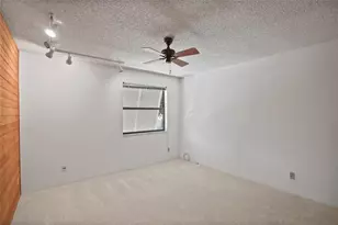 1111 Windward Dr, Pembroke Pines, FL 33026 - Photo 33