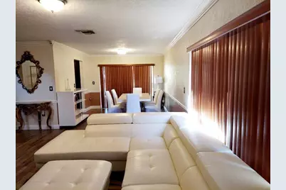 9741 SW 9th Ct, Pembroke Pines, FL 33025 - Photo 15
