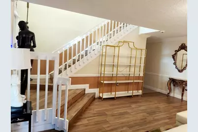 9741 SW 9th Ct, Pembroke Pines, FL 33025 - Photo 13