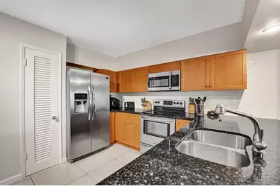 1623-1625 NE 45th St, Oakland Park, FL 33334 - Photo 13