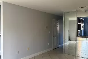 320 E Palm Cir E Unit, Pembroke Pines, FL 33025 - Photo 3