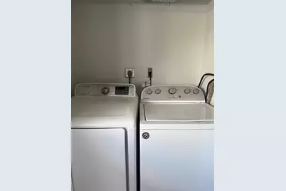 320 E Palm Cir E, Unit #320, Pembroke Pines, FL 33025 - Photo 9