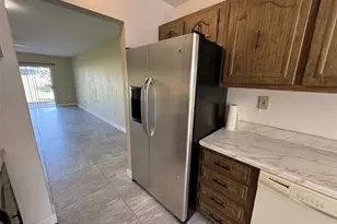 10725 NW 30th Pl, Sunrise, FL 33322 - Photo 7