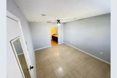10725 NW 30th Pl, Sunrise, FL 33322 - Photo 9