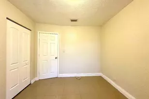 525 NW 15th Terrace, Fort Lauderdale, FL 33311 - Photo 17