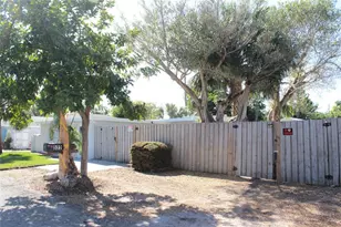 522 SE 20th Ct, Boynton Beach, FL 33435 - Photo 17