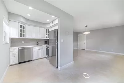 609 NE 13th Ave, Unit #303, Fort Lauderdale, FL 33304 - Photo 3