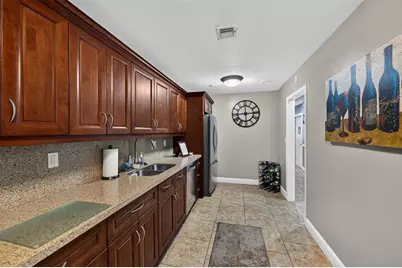 1930 NE 2nd Ave, Unit #L111, Wilton Manors, FL 33305 - Photo 45