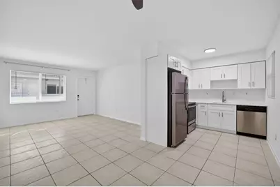 1821  Middle River Dr, Unit #8, Fort Lauderdale, FL 33305 - Photo 5