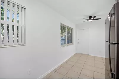 1821  Middle River Dr, Unit #8, Fort Lauderdale, FL 33305 - Photo 11