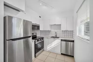 1821 Middle River Dr, Fort Lauderdale, FL 33305 - Photo 1