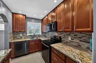 2951 E Sunrise Lakes Dr Unit, Sunrise, FL 33322 - Photo 25