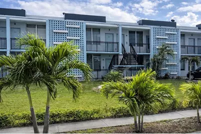 980 NE 169th St, North Miami Beach, FL 33162 - Photo 1