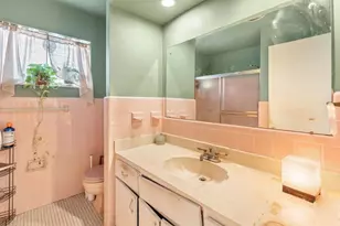 1610 NE 47th St, Oakland Park, FL 33334 - Photo 27