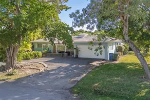 1610 NE 47th St, Oakland Park, FL 33334 - Photo 3