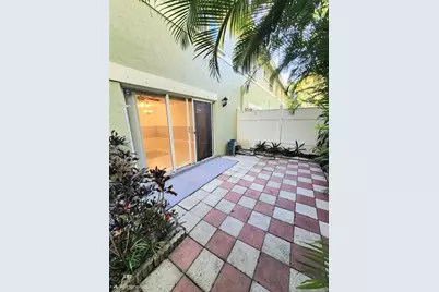 119  Hidden Court Rd, Hollywood, FL 33023 - Photo 3