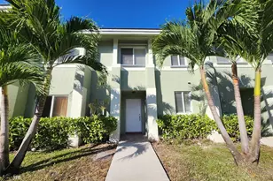 119 Hidden Ct Rd, Hollywood, FL 33023 - Photo 1