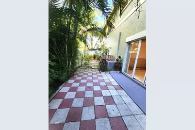 119  Hidden Court Rd, Hollywood, FL 33023 - Photo 33
