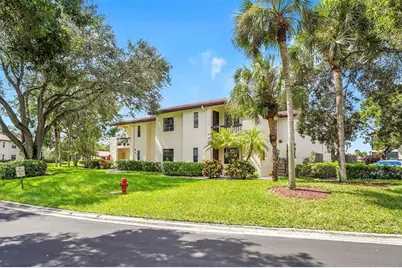 7951  Eastlake Dr, Unit #D, Boca Raton, FL 33433 - Photo 5