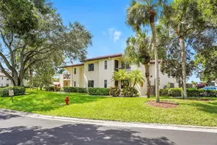 7951 Eastlake Dr, Boca Raton, FL 33433 - Photo 5