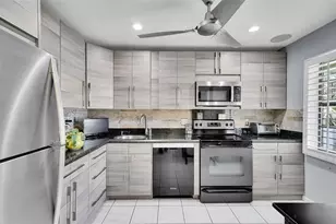 7951 Eastlake Dr, Boca Raton, FL 33433 - Photo 11