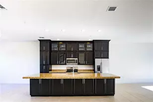 1759 NW 124th Way, Pembroke Pines, FL 33028 - Photo 13