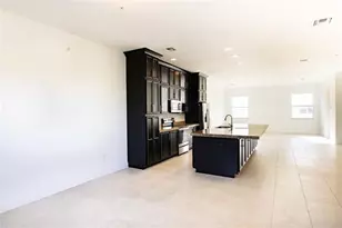 1759 NW 124th Way, Pembroke Pines, FL 33028 - Photo 15