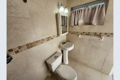 120 NE 10th Ave, Unit #1, Hallandale Beach, FL 33009 - Photo 13