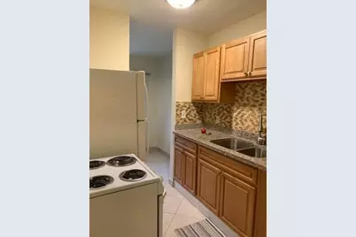 120 NE 10th Ave, Unit #1, Hallandale Beach, FL 33009 - Photo 9