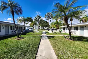 120 NE 10th Ave, Hallandale Beach, FL 33009 - Photo 15