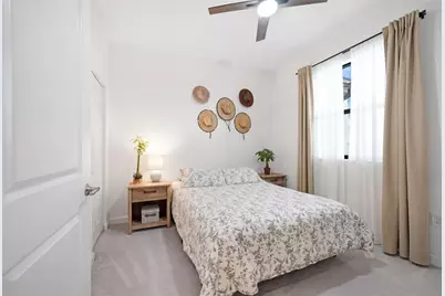 659 NW 204th St, Miami, FL 33169 - Photo 17