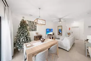 659 NW 204th St, Miami, FL 33169 - Photo 7