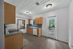 1802 Lauderdale Manor Dr, Fort Lauderdale, FL 33311 - Photo 7