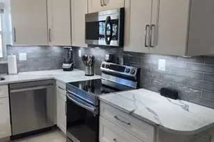 2687 Emory Dr E, West Palm Beach, FL 33415 - Photo 7